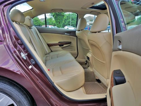 Used 2010 Honda Accord EX-L image 11
