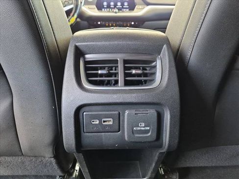 Used 2019 Chevrolet Blazer LT w/ Sun and Wheels Package FWD image 18