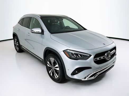 Used 2025 Mercedes-Benz GLA 250 image 1