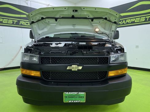 Used 2021 Chevrolet Express 2500 w/ Driver Convenience Package image 4