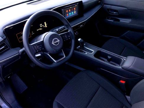 New 2025 Nissan Kicks S image 10