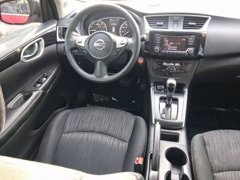Used 2018 Nissan Sentra SV FWD image 10