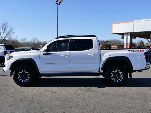 Used 2023 Toyota Tacoma TRD Off-Road image 37