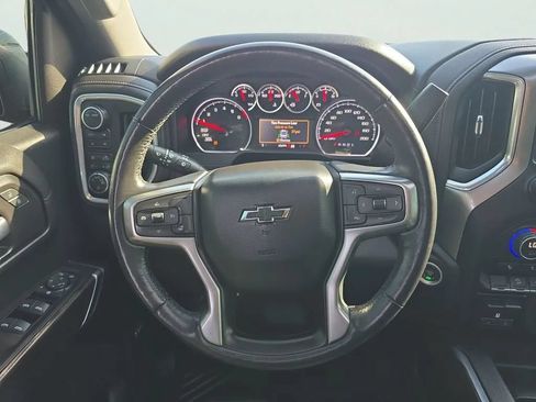 Used 2021 Chevrolet Silverado 1500 LT Trail Boss w/ Convenience Package II AWD/4WD image 15
