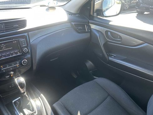 Used 2019 Nissan Rogue Sport S w/ Appearance Package image 10