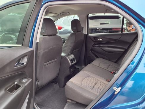 Used 2019 Chevrolet Equinox LT w/ Driver Convenience Package FWD image 11