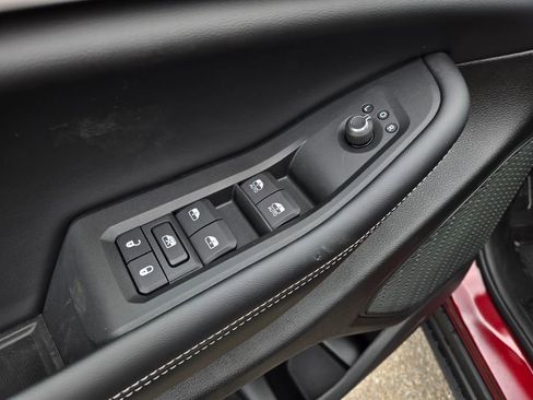 New 2025 Jeep Grand Cherokee Limited w/ Luxury Tech Group II image 12