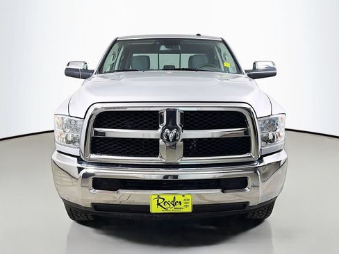 Used 2014 RAM 2500 SLT AWD/4WD image 2