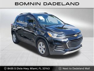 Used 2020 Chevrolet Trax LT w/ Driver Confidence Package image 1