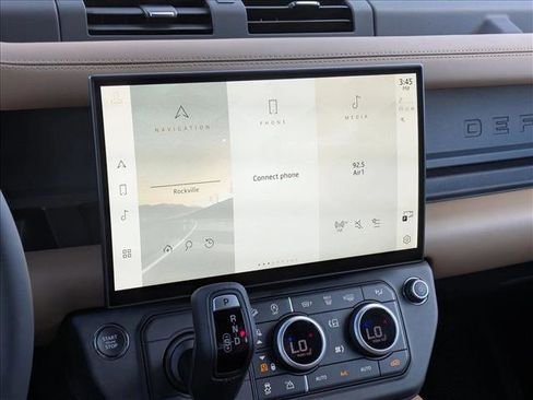 New 2026 Land Rover Defender 130 X-Dynamic SE AWD/4WD image 12