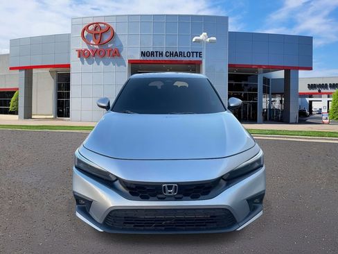 Used 2022 Honda Civic Sport Touring image 5