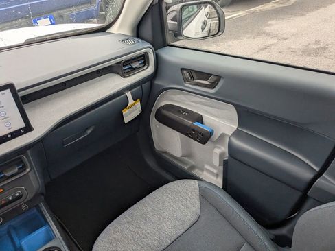 New 2025 Ford Maverick XLT w/ XLT Luxury Package image 18