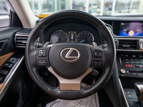 Used 2017 Lexus IS 200t image 14