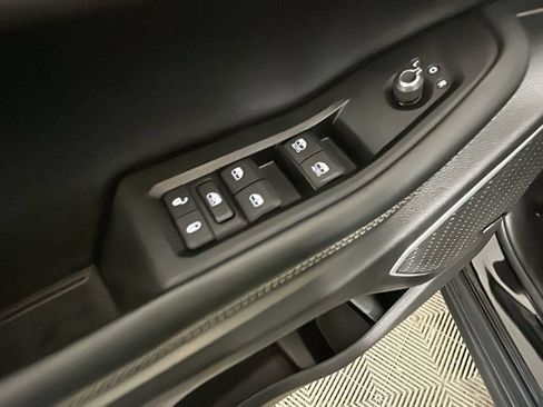 Used 2023 Jeep Grand Cherokee 4WD 4xe w/ Luxury Tech Group II image 12