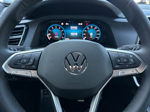 New 2026 Volkswagen Atlas Cross Sport SEL Premium R-Line image 24