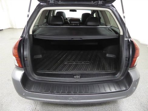 Used 2009 Subaru Outback 2.5i Limited image 30
