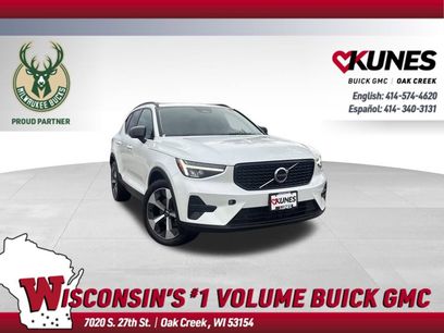 Used 2024 Volvo XC40 B5 Core