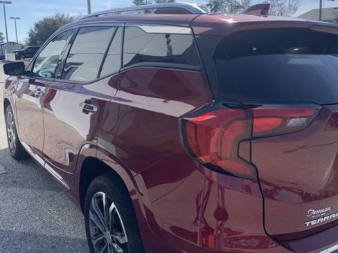 Used 2019 GMC Terrain Denali w/ Advanced Safety Package image 7