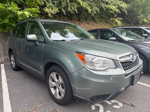Used 2016 Subaru Forester 2.5i Premium w/ All-Weather Package AWD/4WD image 1