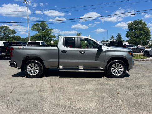 Certified 2023 Chevrolet Silverado 1500 Custom AWD/4WD image 7