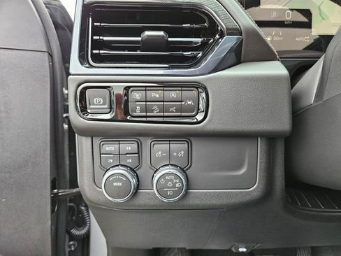 New 2026 GMC Yukon AT4 AWD/4WD image 27