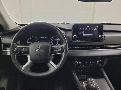 Used 2022 Mitsubishi Outlander ES AWD/4WD image 22
