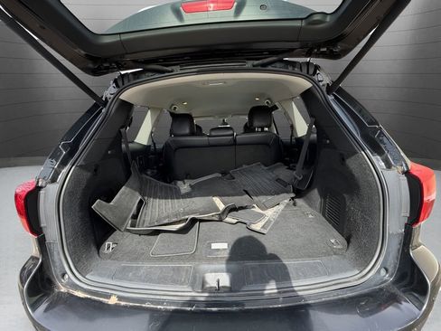 Used 2019 Nissan Pathfinder SL image 21