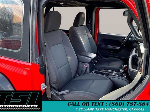 Used 2019 Jeep Wrangler Sport image 7