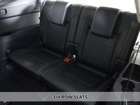 Used 2023 Volkswagen Atlas SE AWD/4WD image 8