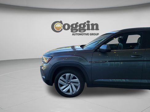 Used 2021 Volkswagen Atlas Cross Sport SE w/ Panoramic Sunroof Package FWD image 29
