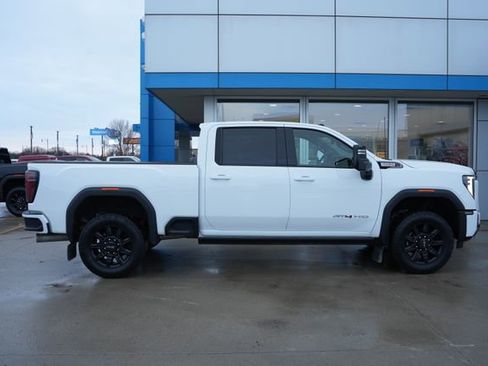 Used 2024 GMC Sierra 3500 AT4 w/ AT4 Premium Plus Package image 35
