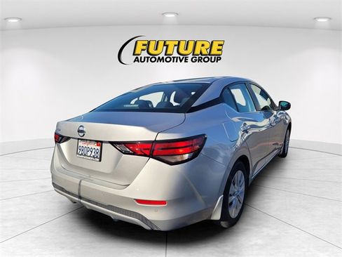 Certified 2022 Nissan Sentra S image 3