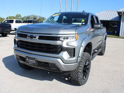 Used 2023 Chevrolet Silverado 1500 RST w/ Z71 Off-Road Package image 3