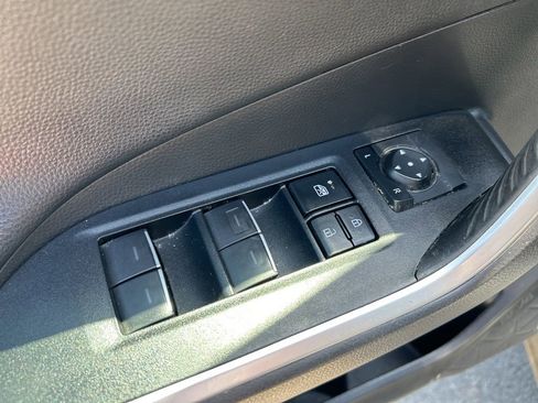 Used 2022 Toyota RAV4 Adventure image 13