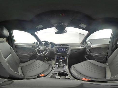 Used 2024 Volkswagen Tiguan SE R-Line FWD image 13