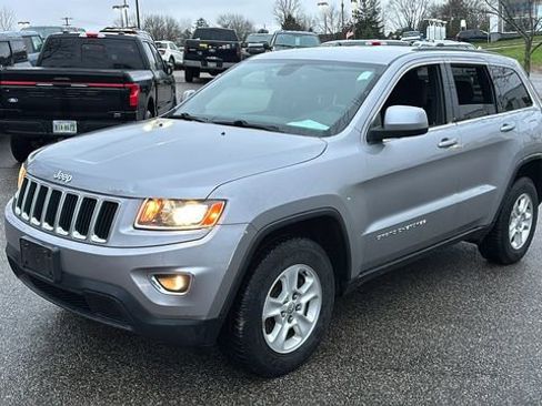 Used 2015 Jeep Grand Cherokee Laredo image 3