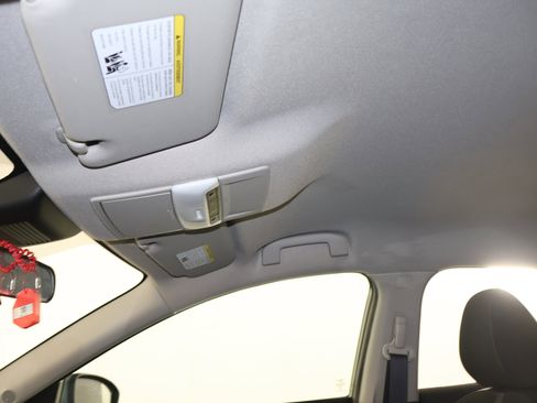 Used 2024 Nissan Sentra SV image 37