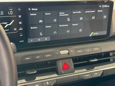 Used 2025 Kia K4 EX FWD image 24
