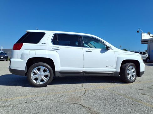 Used 2017 GMC Terrain SLE FWD image 28