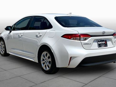 Used 2025 Toyota Corolla LE FWD image 12