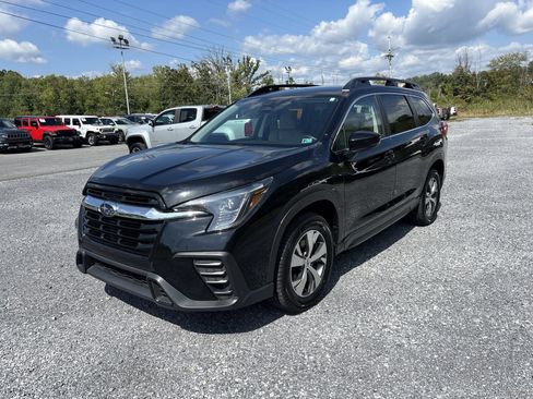 Used 2025 Subaru Ascent Premium AWD/4WD image 4