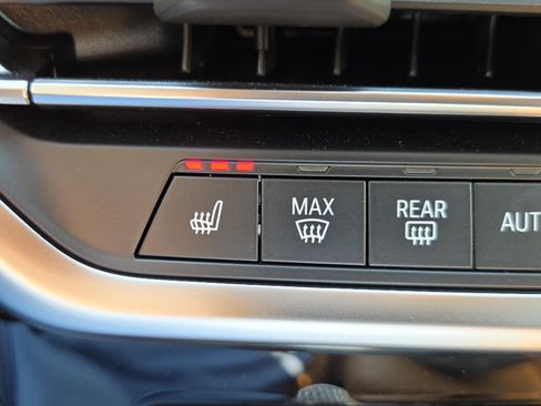 Used 2023 BMW X3 sDrive30i w/ Premium Package RWD image 25