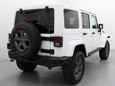 Used 2018 Jeep Wrangler Unlimited Sport AWD/4WD image 5