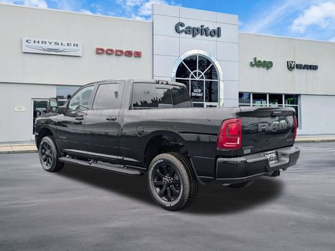 New 2026 RAM 3500 Big Horn AWD/4WD image 5