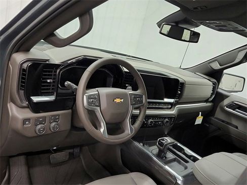 New 2026 Chevrolet Silverado 1500 LTZ w/ LTZ Convenience Package II image 17