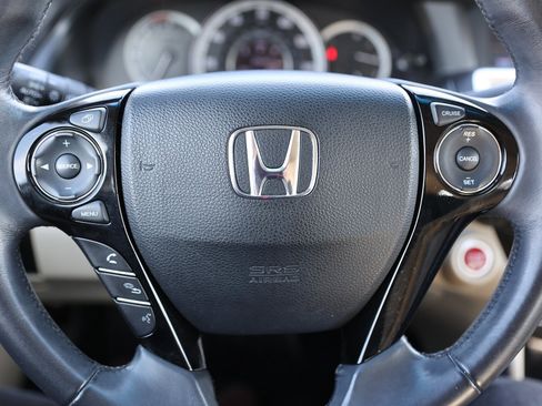 Used 2016 Honda Accord EX-L image 33