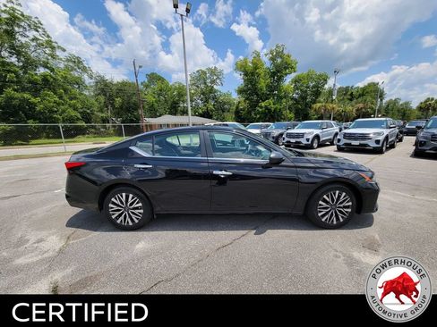 Used 2024 Nissan Altima 2.5 SV FWD image 6