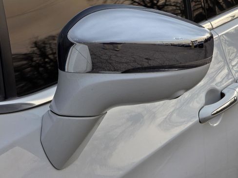 Used 2019 Chrysler Pacifica Limited w/ Advanced Safetytec Group image 40