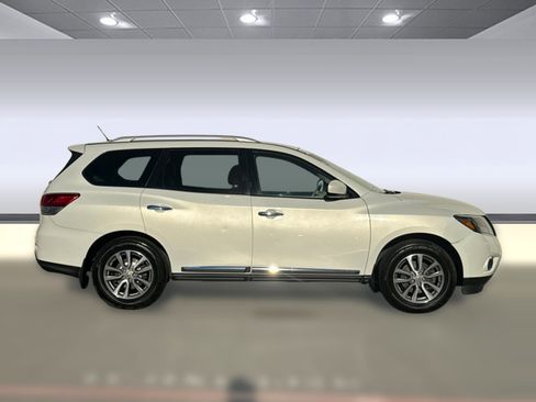 Used 2014 Nissan Pathfinder SL w/ Cargo Package image 7