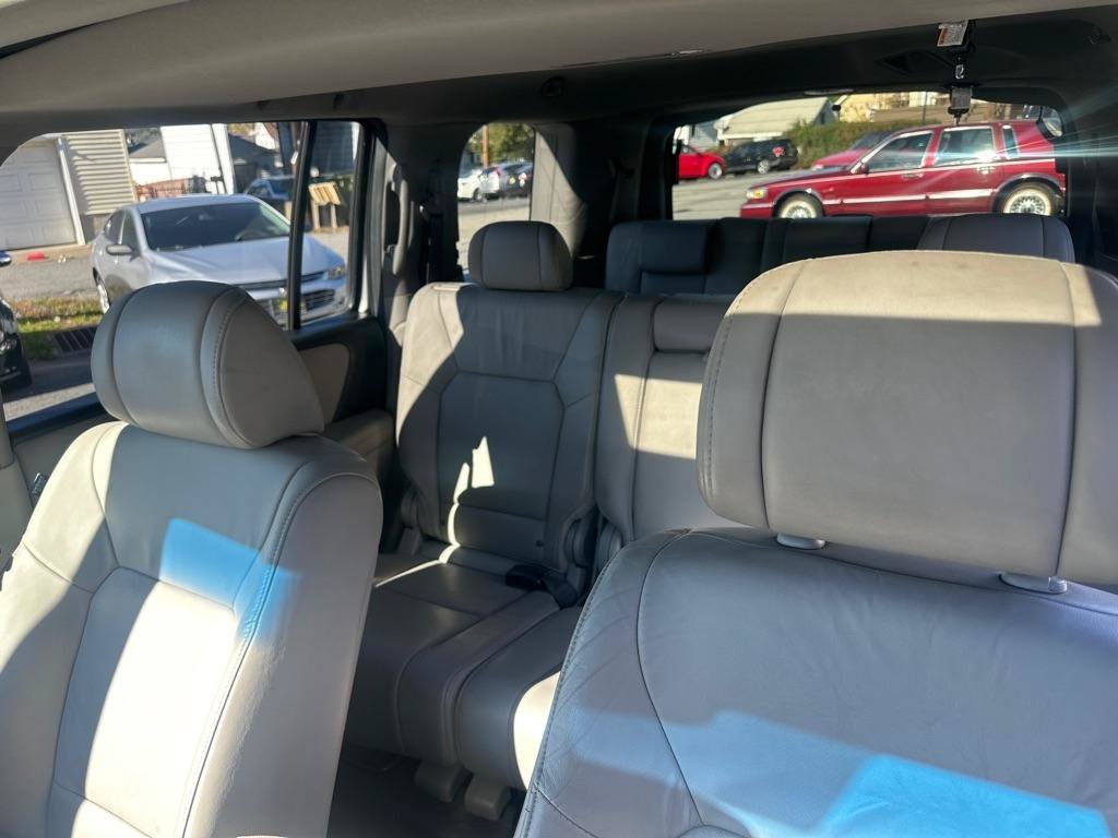 Used 2010 Honda Pilot EX-L image 25